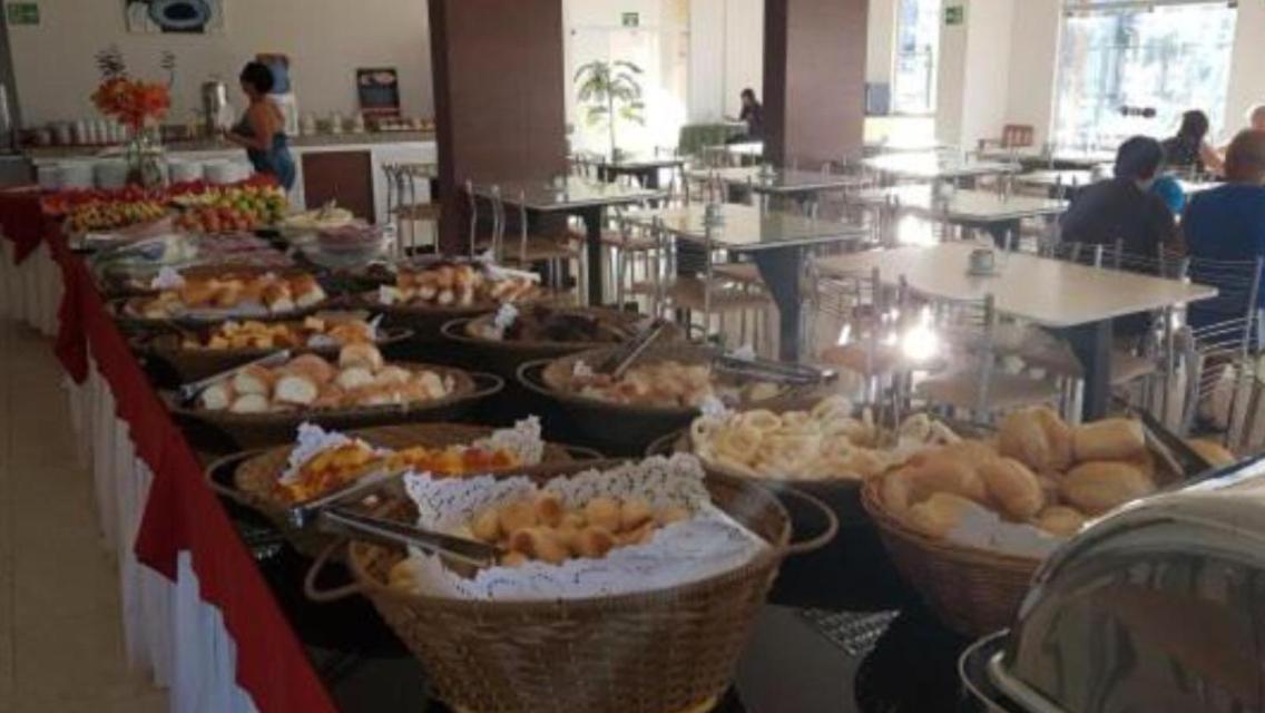 Hotel GOLDEN DOLPHIN com café da manhã! Caldas Novas Esterno foto
